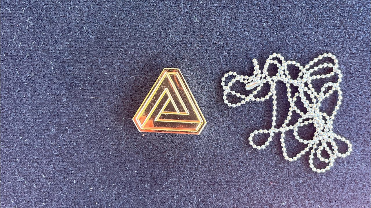 Кулон Gravity – это просто потрясающе! Отлично подходит для повседневного ношения.