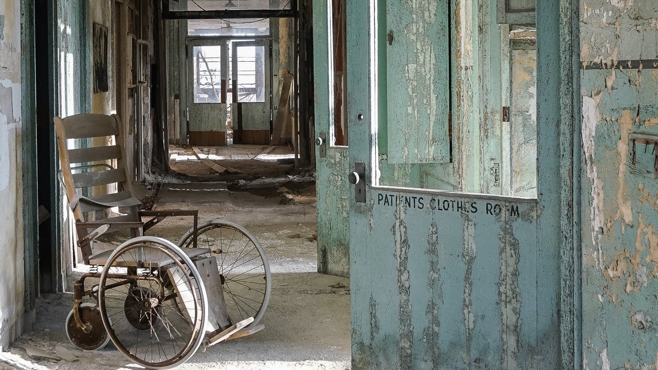 Exploring Abandoned 1950's Isolation Hospital for children and adults (time capsule)