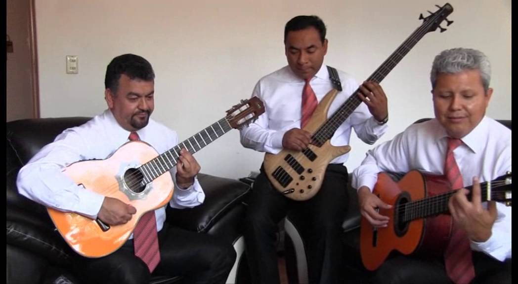 Trio Los Semejantes Sabor a Mi