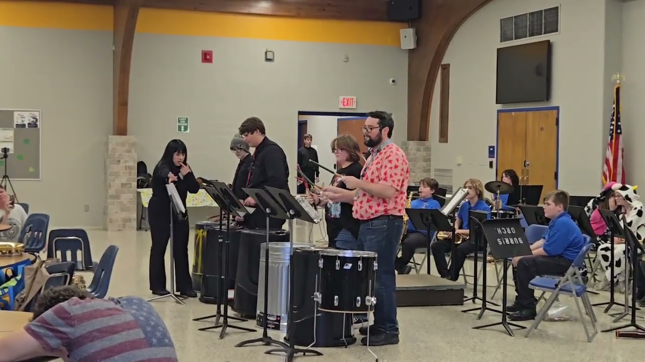 Lincoln Drumline Performs “Lids”