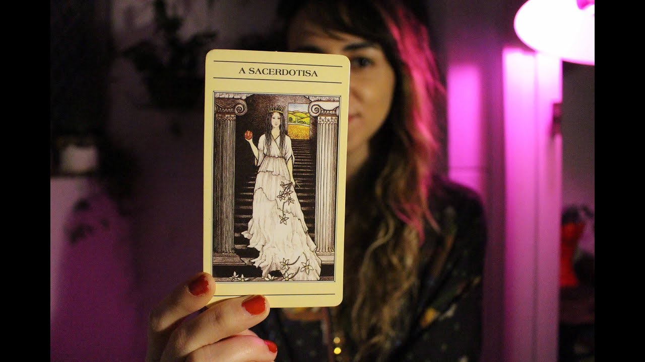 TARÔ MITOLÓGICO -  A ALTA SACERDOTISA