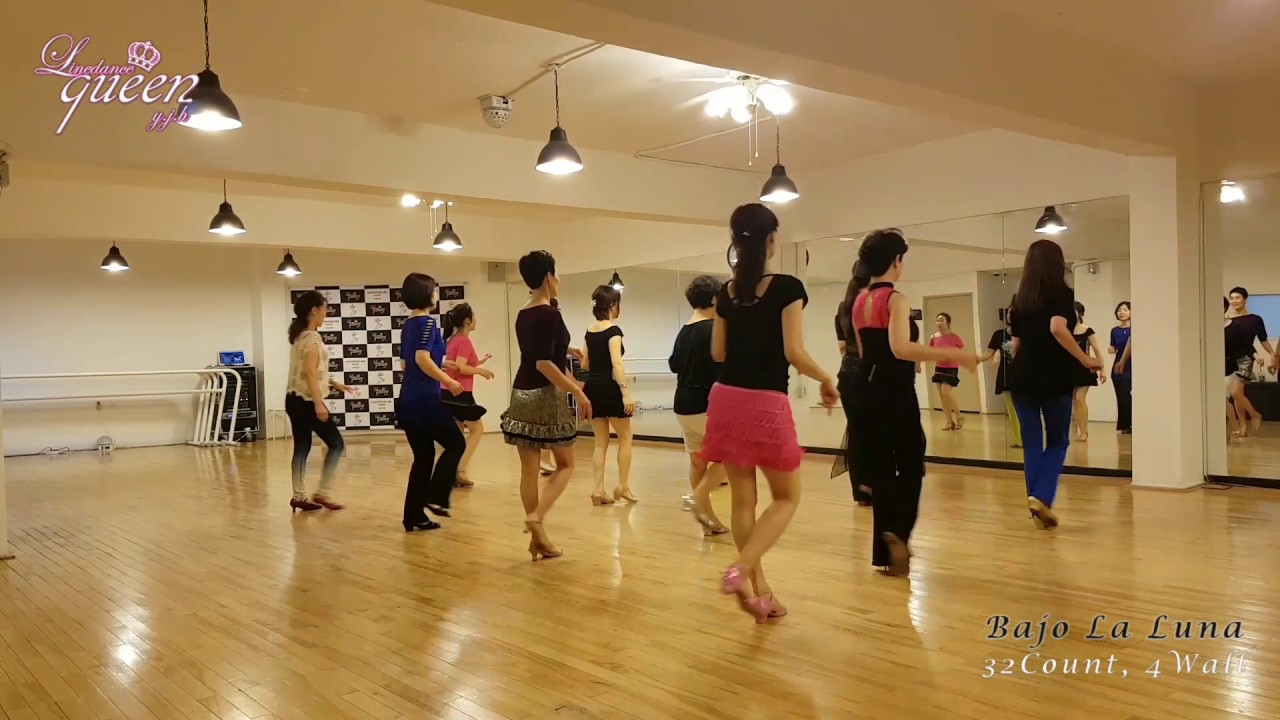 Bajo La Luna Line Dance