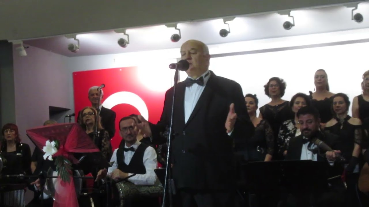 AYVALIK MESUT DURAN KONSERİ 11.1.2026 CUMHUR SÖZER YİNE HAZAN MEVSİMİ GELDİ.MVI 0029