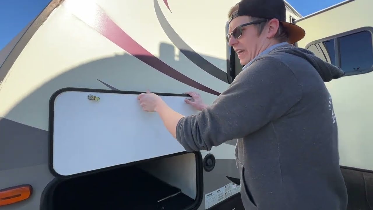 Virtual Walkthrough of the 2015 Forest River Surveyor 245BHS Travel Trailer at Parkland RV Center