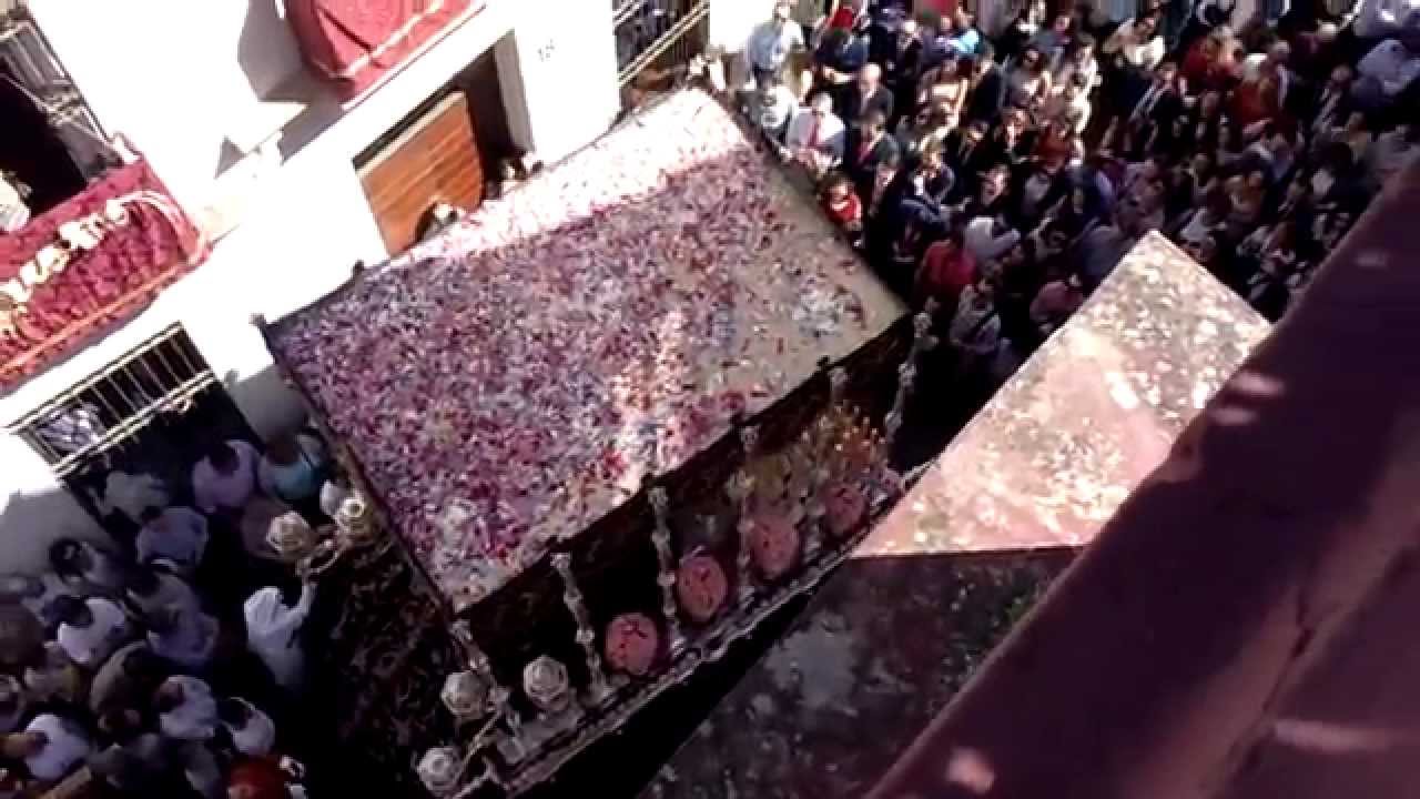 Virgen del Subterráneo 2015. Revirá Gerona (petalada)