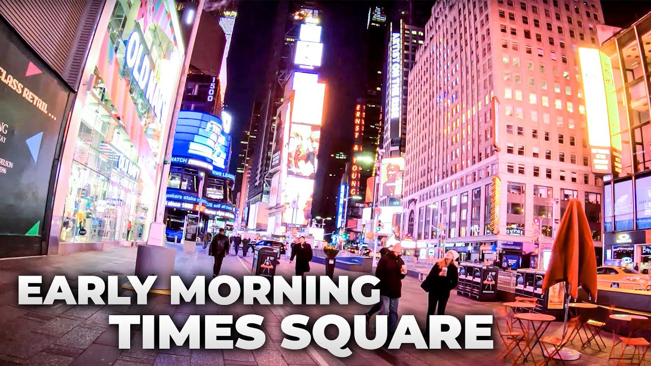 ⁴ᴷ⁶⁰ Early Morning Walk in Times Square, NYC during the Holidays 2018