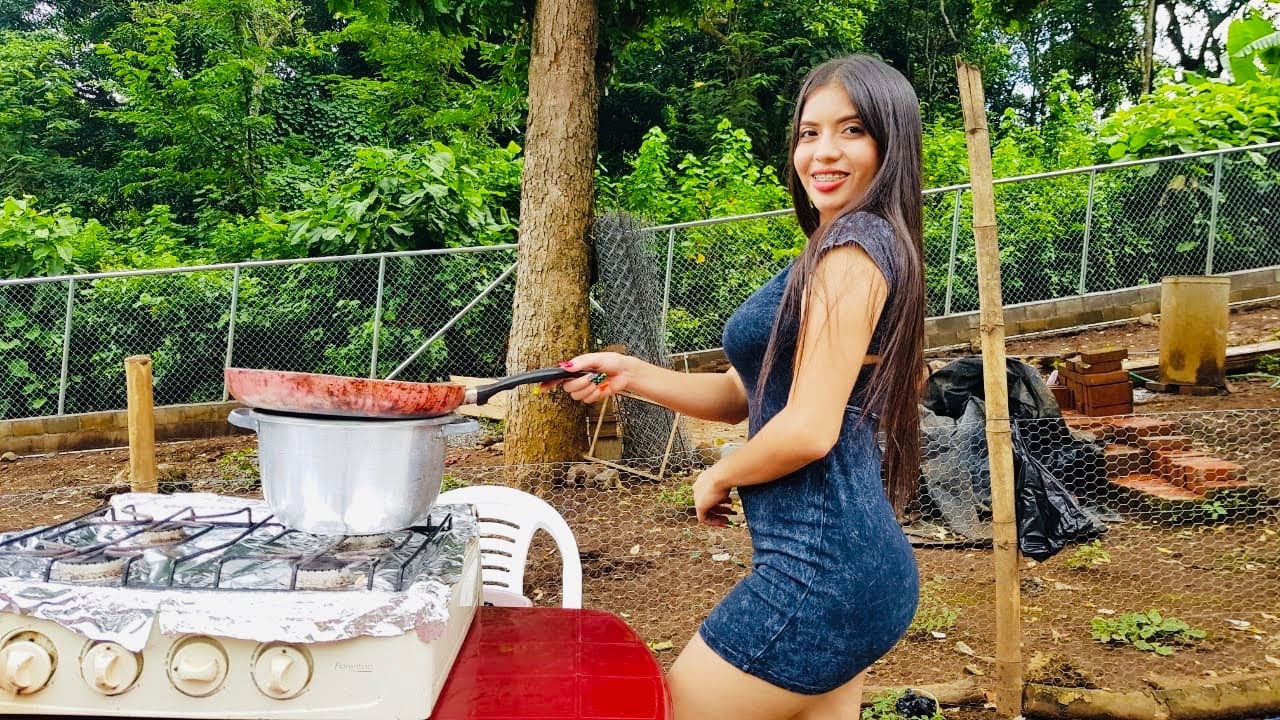 Volvimos 🥰 haciendo una rica yuca frita 🤤