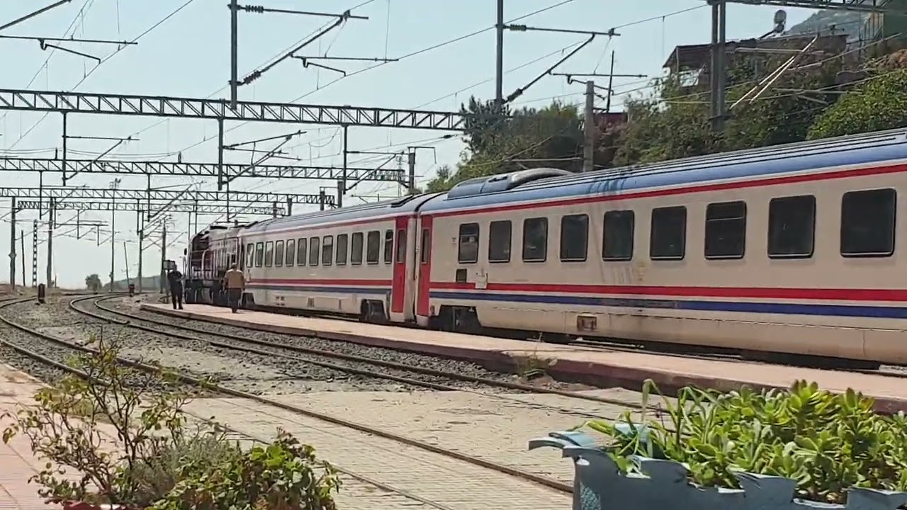 De 22 026 Hacıkırı tren istasyonunda erciyes ekspresi 