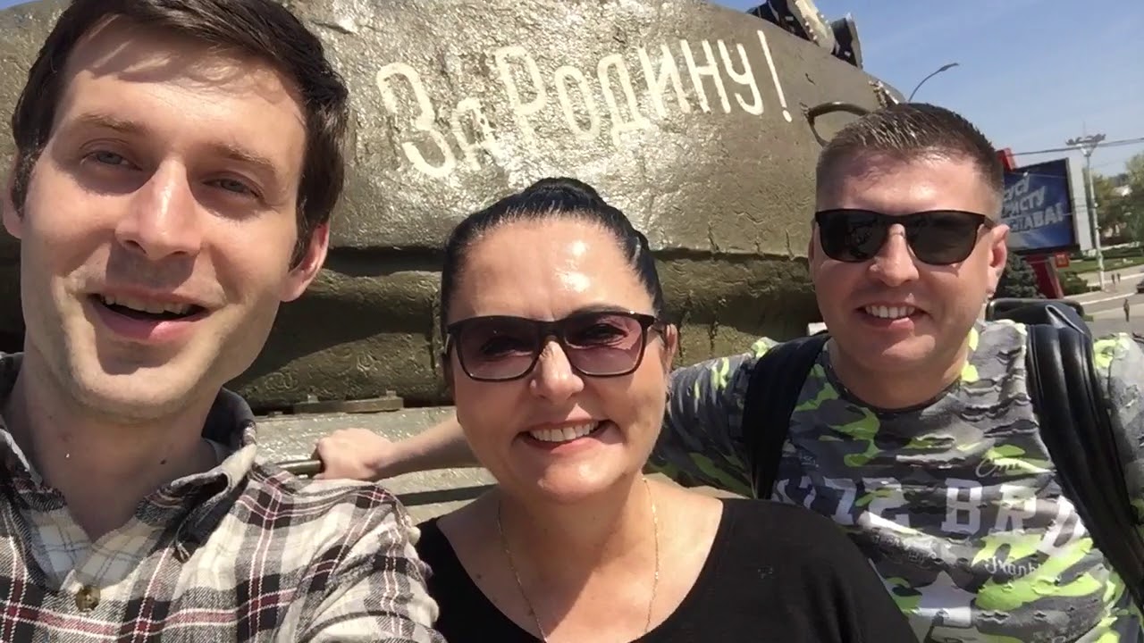 Transnistria travel with Anton Dendemarchenko, urban sketcher and tour guide with Dorota and Jerzy