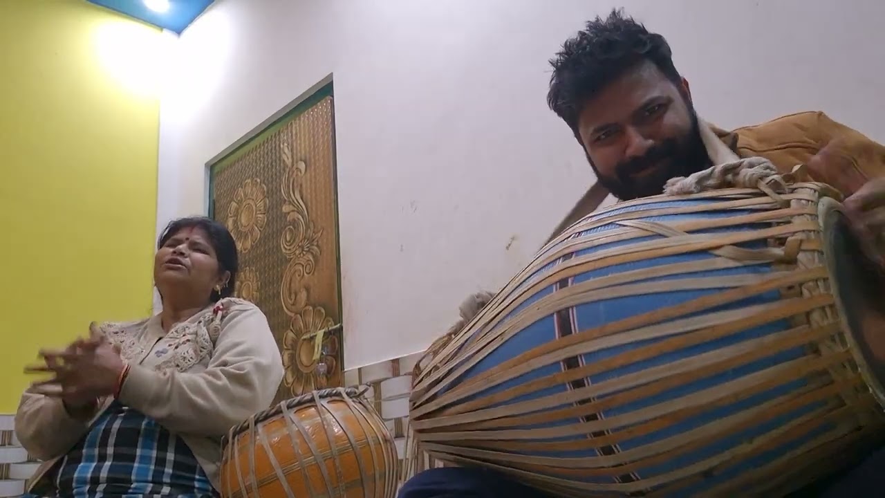 2nd March 26, JUST RANDOMLY PLAYED MAA is asking me to play she wants to sing a devotional song