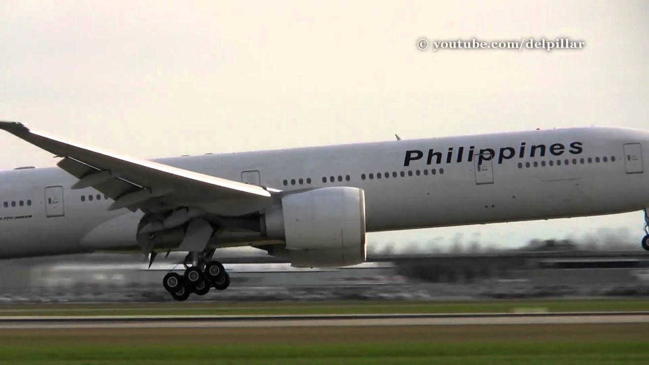 Philippine Airlines B777-36N/ER landing at YVR.