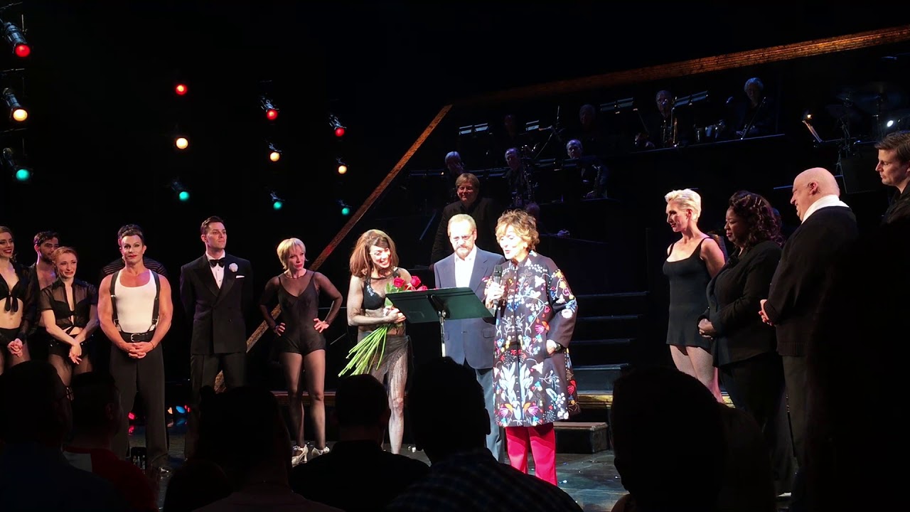 Donna Marie Asbury Takes Her Final Bow After 20 Years in Chicago on Broadway