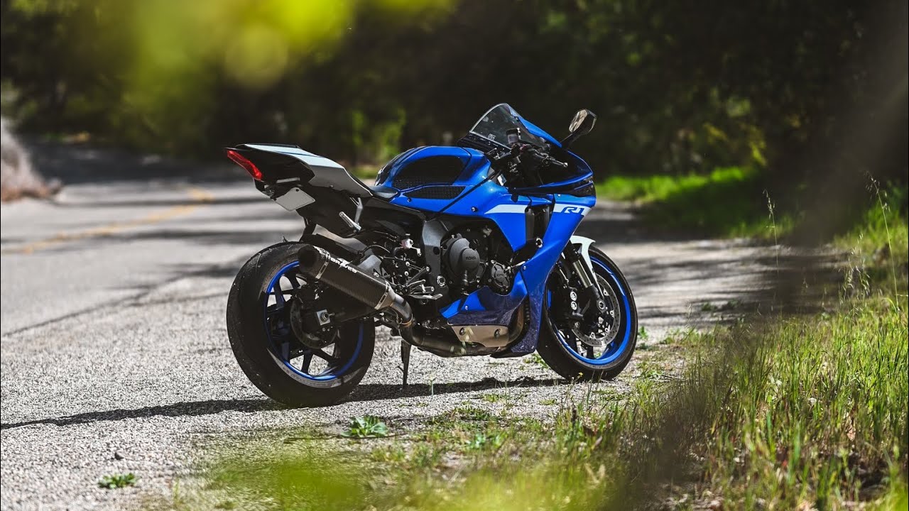 Обзор Yamaha R1 2020 года, BT Moto Flash