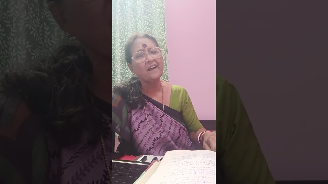 নজরুল গীতি। কুমকুম সেনগুপ্ত। কভার। 