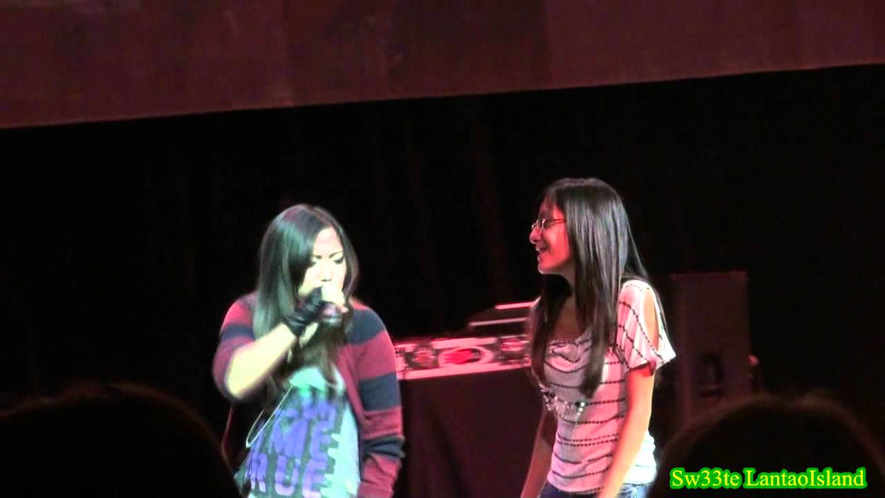Charice Surprise Fan (Vanessa) 