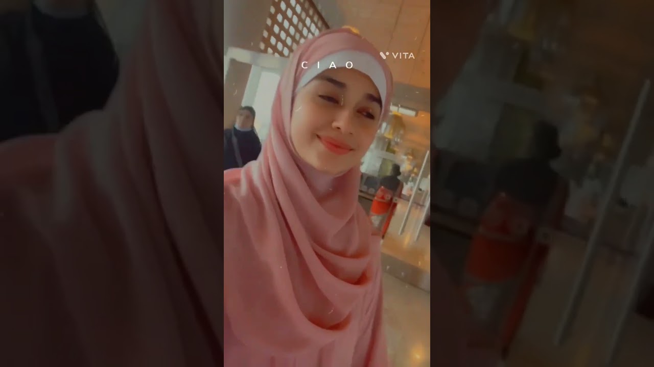 jannat zubair going 1 Umrah😍😘🥰😊☺ part 1