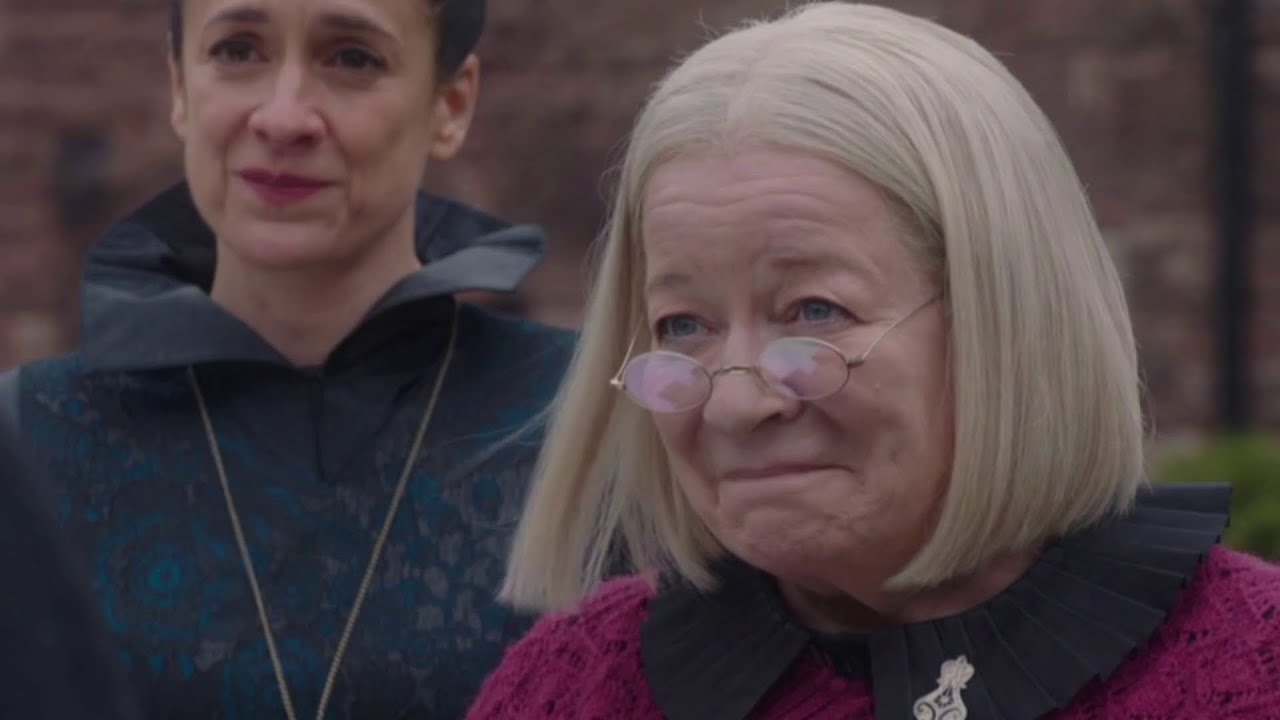 Your Light | The Worst Witch | Hackle