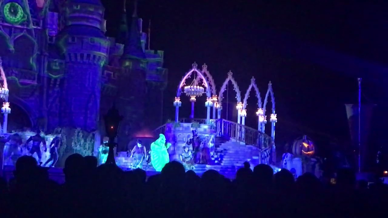 🧙‍♀️ 🎃 Hocus Pocus Show 2018 Mickey’s Not So Scary Halloween Party 🎃🧙‍♀️