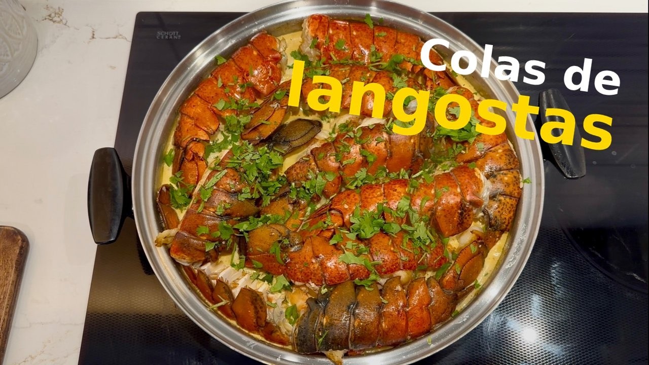 Colas de Langostas y Camarones en Salsa Cremosa