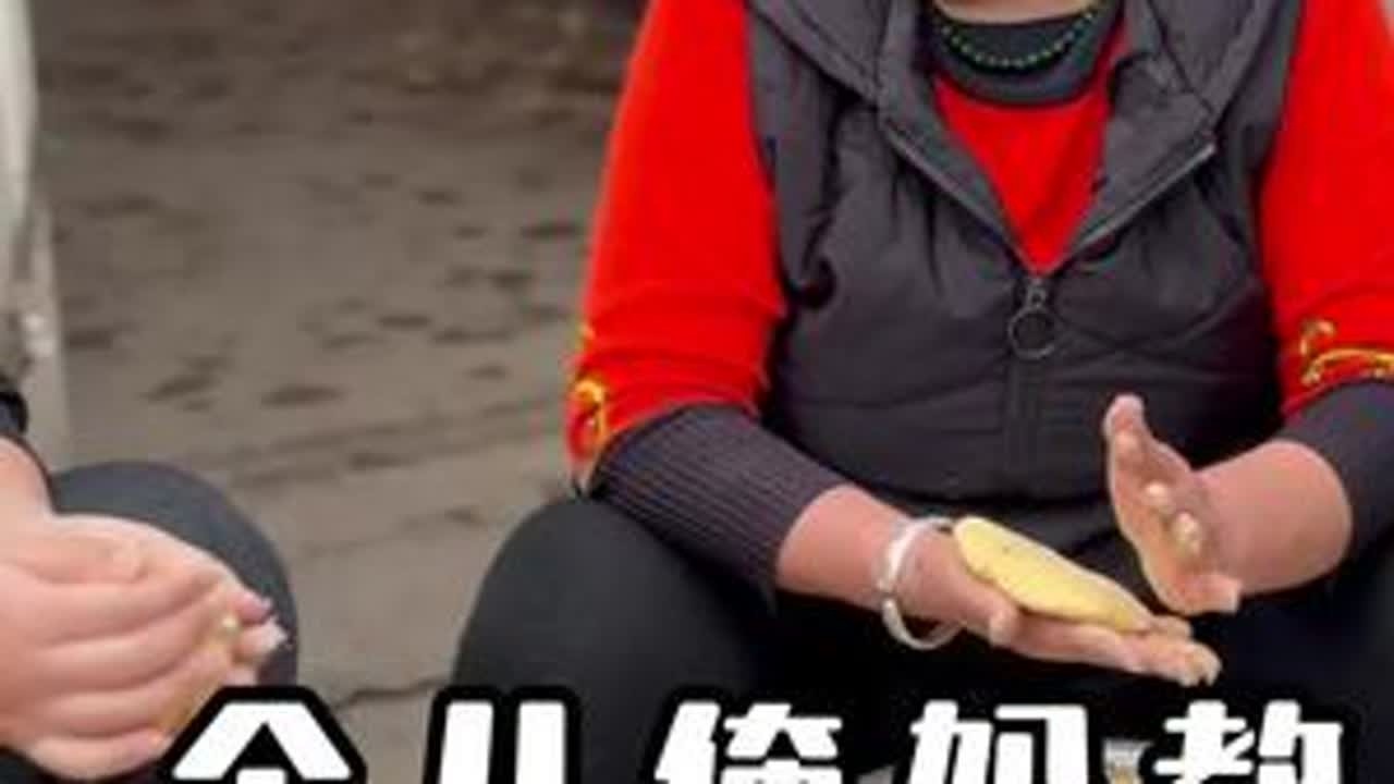 今儿包个海虹荠菜菜粑粑 荠菜跟海虹再不吃就过季了#记录好好的自己 #野菜#农村美食#春天的味道