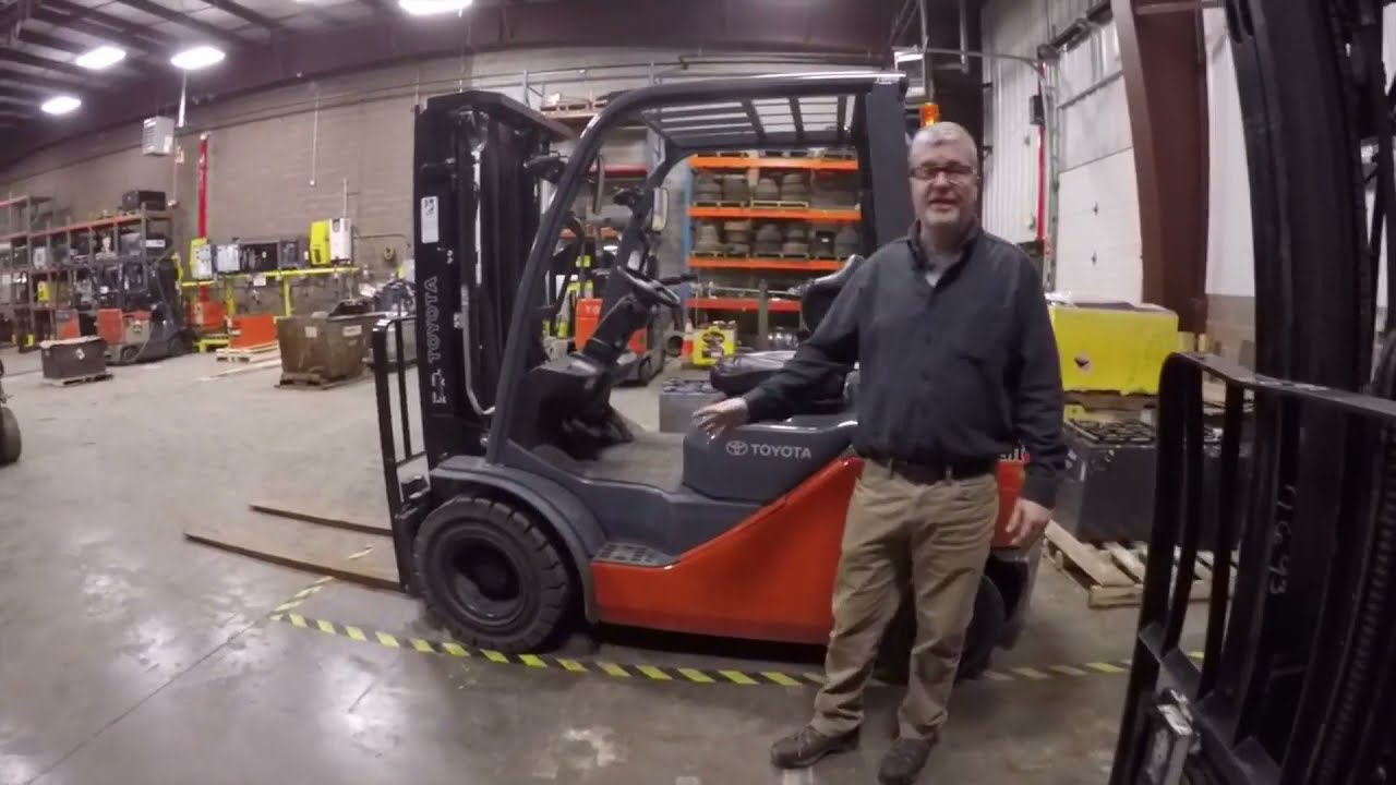 Forklift Types: Cushion vs Pneumatic