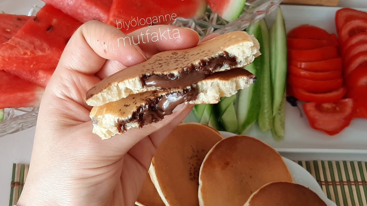 #pankektarifi #pankek   ÇİKOLATA DOLGULU PANKEK.  Chocolate filled pancakes