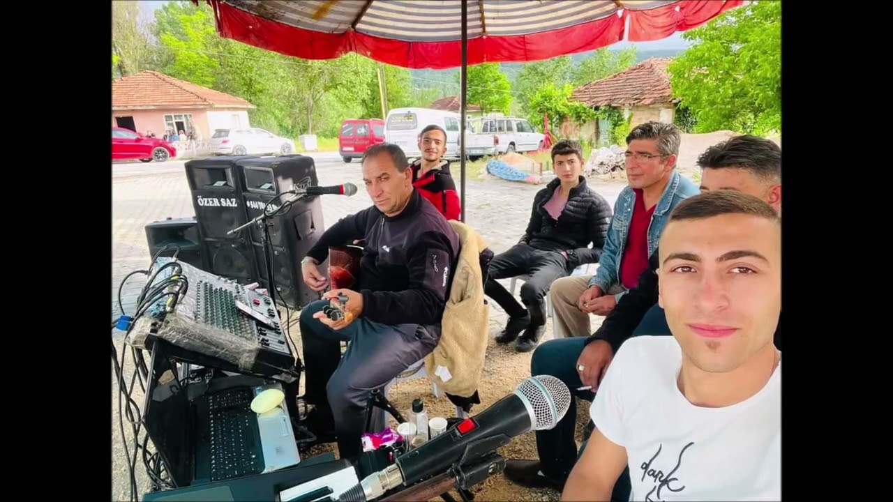 Gelinliğinle gel bir kuğu gibi Ruhunla bedenin bir bütün olsun Elektro bağlama Cover Ahmet ÖzerTavşa