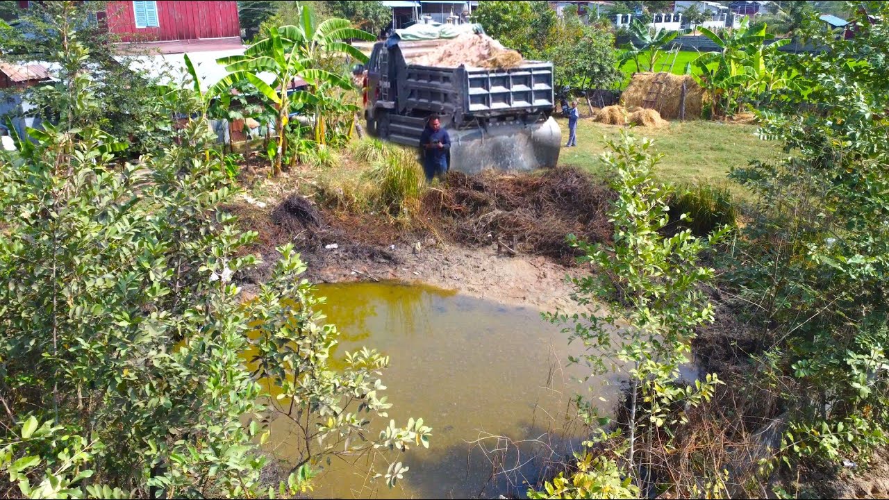 First Start New PROJECT!! LANDFILL Delete Deep POND In Flooded Area Use Strong Dozer & 5Ton Truck.