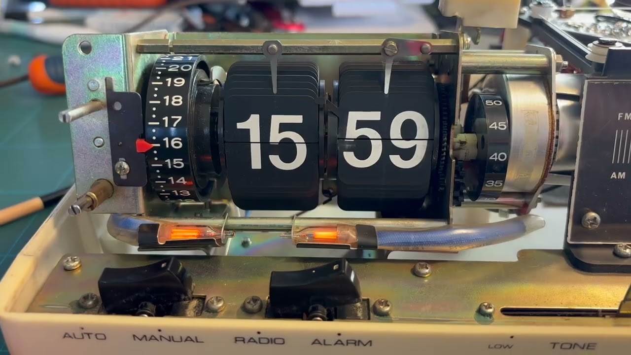 Copal RD-700 Flip Clock Radio | 1970s Space Age Design | Fully Working Vintage Alarm Clock