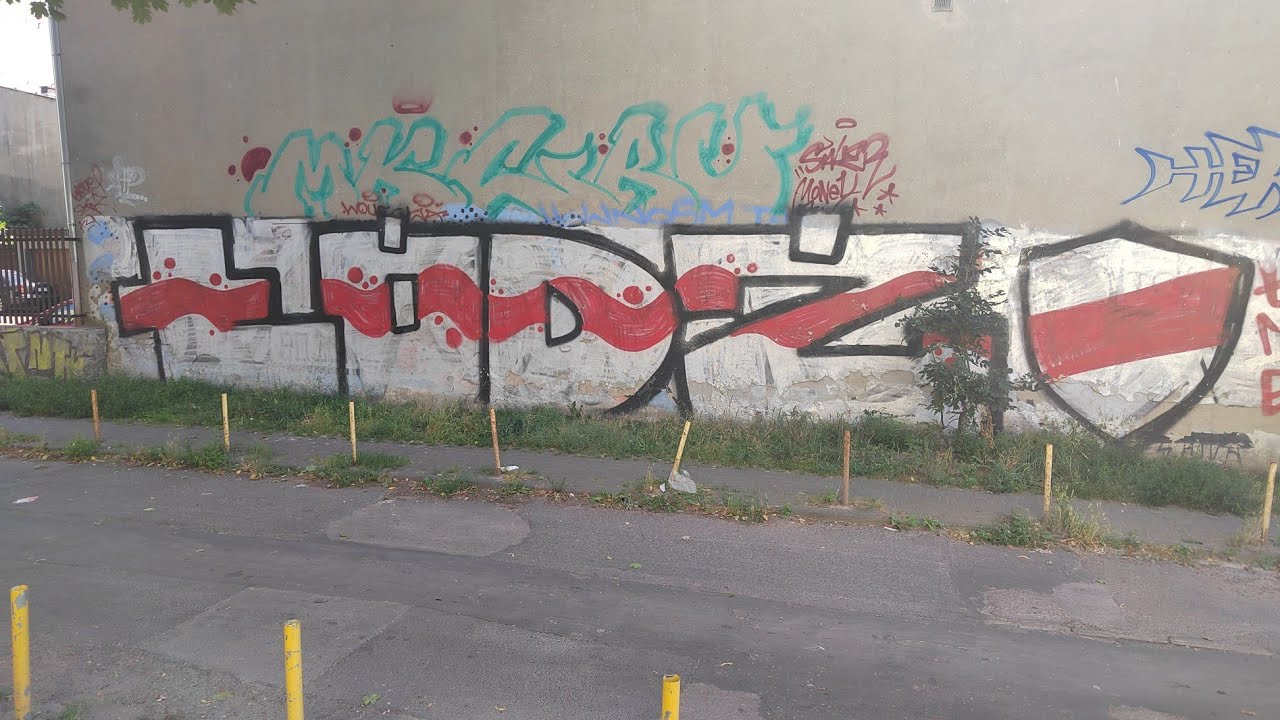 Live from Lodz, Poland. 🇵🇱