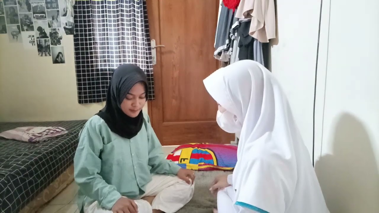 Senam ibu hamil (Apriyani Yesika_J210210069)