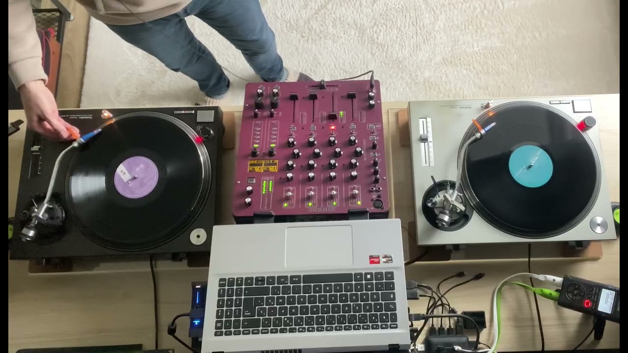Allen & Heath Xone DB2 / Vinyl Mix