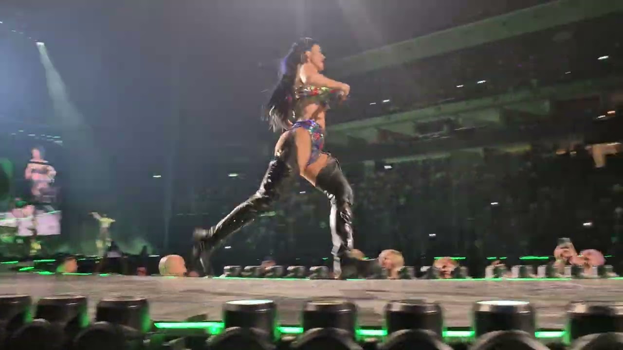 Uber Arena Berlin Germany 21.10.25 Katy Perry (Part of Me) LIVE