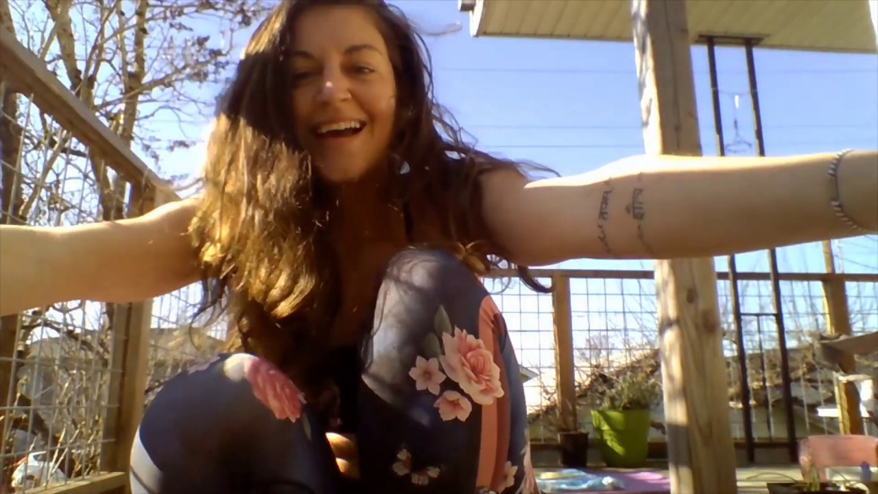 5 Minute Beginner Strength Grounding Yoga Flow for Every Body YogaMagick with Abriella