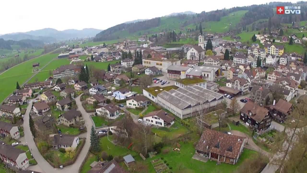 Tiefflug über Ebnat-Kappel