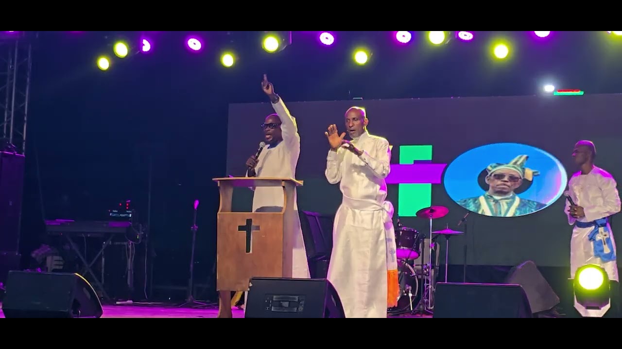 Prophet Ekunola Davies at the memorial Revival for Papa Sbj Oshoffa 
