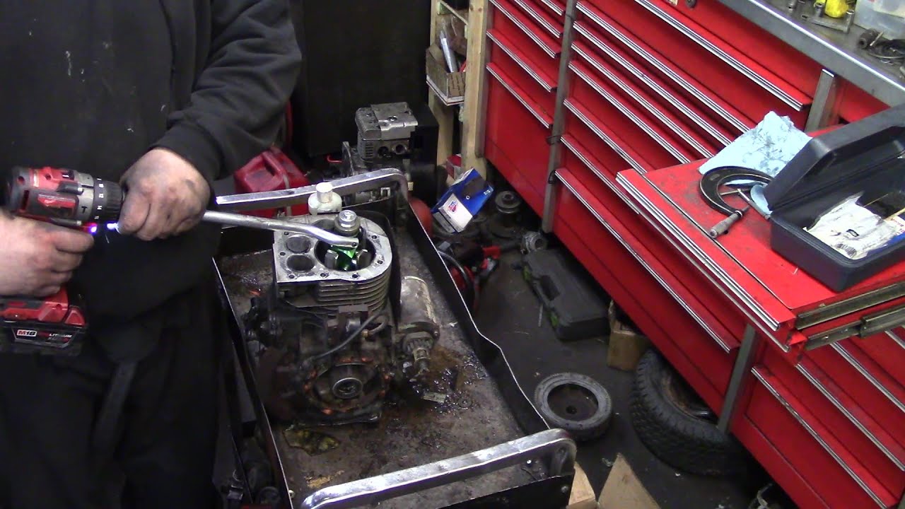 Bore Out A Cylinder At Home 12 HP Briggs With A Hand Drill  W/ Lisle 15000 Hone Video 1