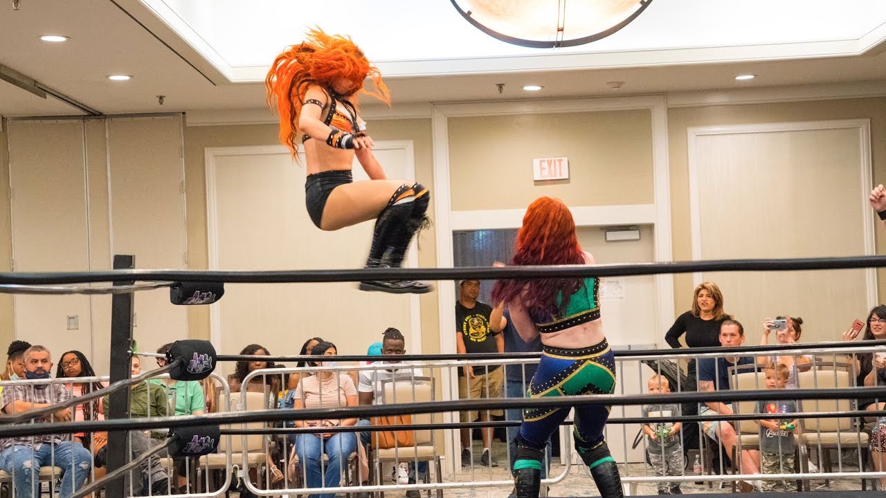 My Debut as Pro Wrestler, Paola Blaze / First Live Match