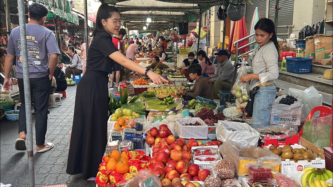 Best Cambodian Fresh Food & Daily Street Market Show - Phnom Penh Daily Food tour 