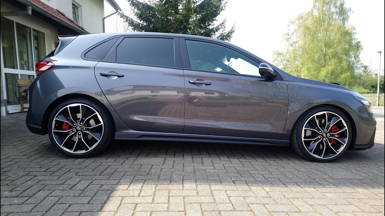 Hyundai i30 N Performance Querstrebe / Heckstrebe Kofferraum Einbauen