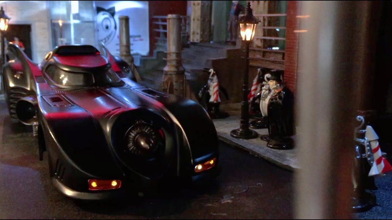 Batman Diorama – Batman (1989) and Batman Returns (1992)