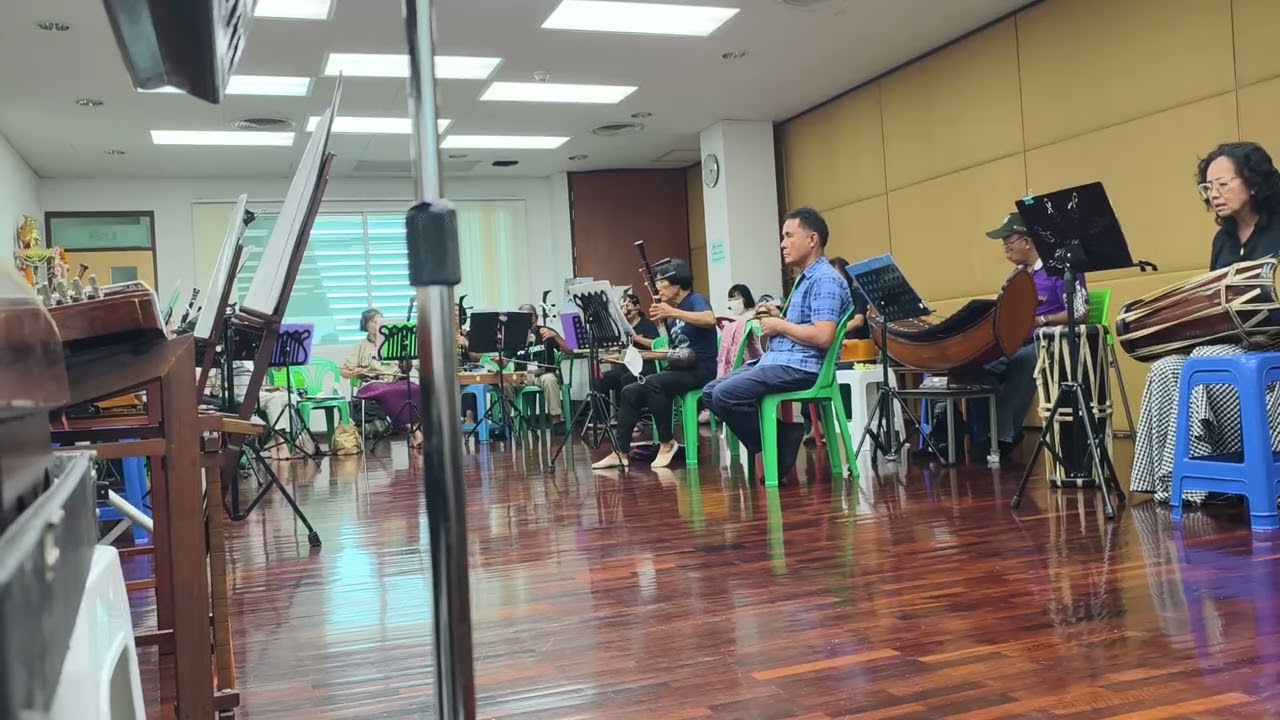 เพลง ชื่นชุมนุม กลุ่มดนตรี/ ห้องเรียนดนตรีไทยวันจันทร์
