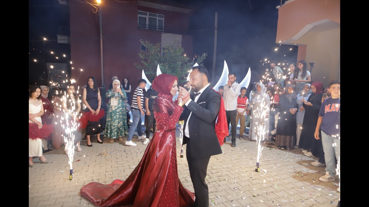 FERİDE & MUSTAFA TORUN