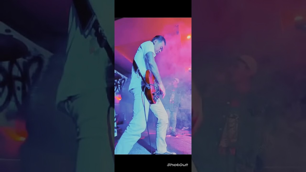Captain Jack - Berbeda Adalah Pilihan ( COVER ) Guitarist Foto Vidio Musik