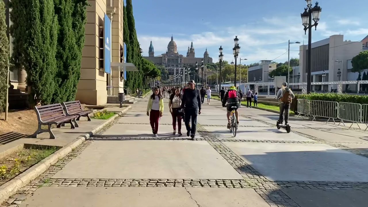 Barcelona - El Pueblo Seco y el Museo Nacional de Arte de Catalunya