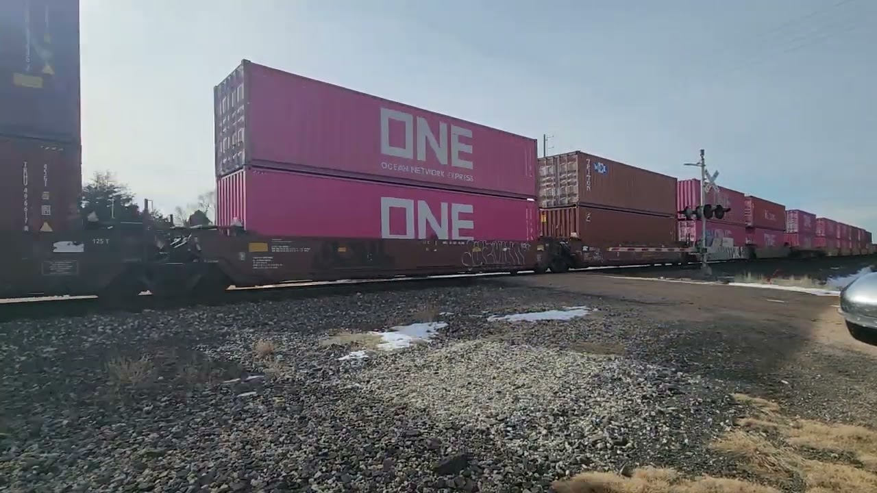 Union Pacific stack train/autorack 