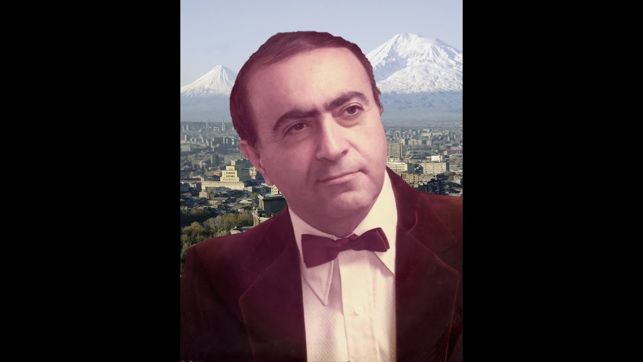 -72-   ARMEN MANDAKUNYAN Excerpts from Yerevan Central Television's YERG YERGOTS Concert Program