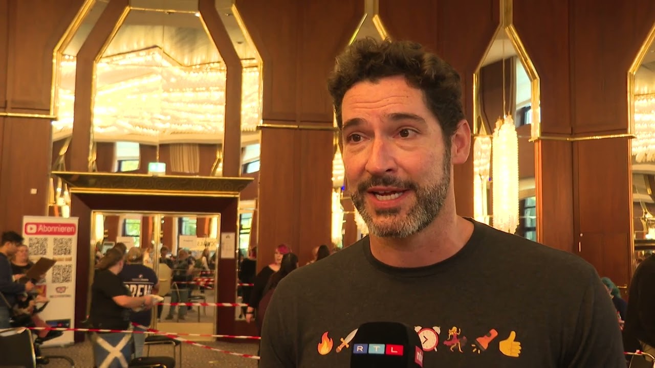 LUCIFER Tom Ellis Interview at MagicCon 2023 in Bonn - Lucifer Morningstar meeting Fans