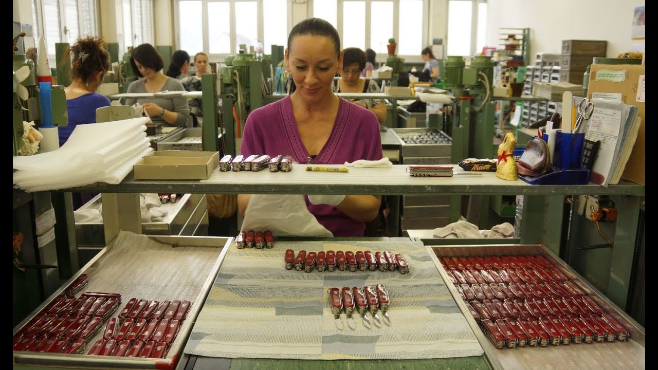 Victorinox Swiss Army Knives Production 2016 ITALIAN