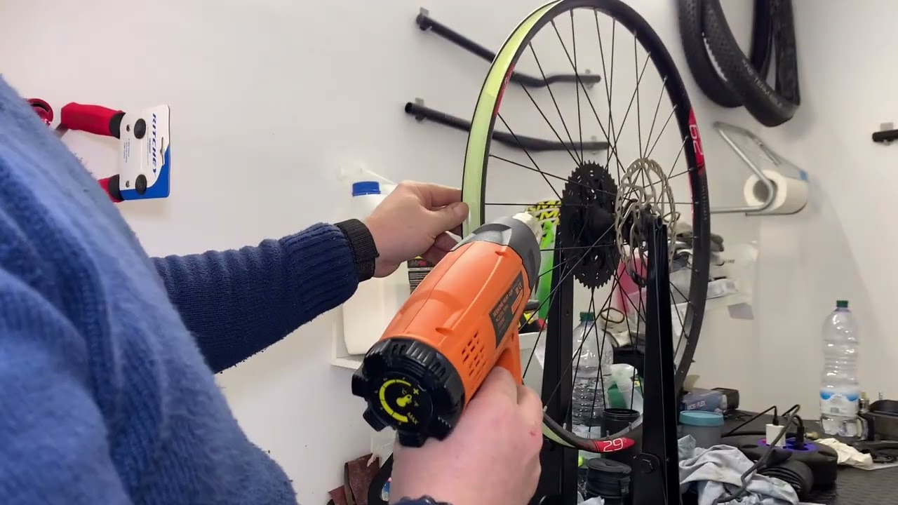 IL MIO METODO DI NASTRARE I CERCHI TUBELESS E LATTICIZZARE I COPERTONI